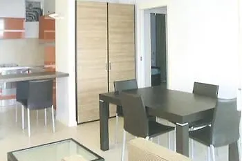 Aparthotel Residence Delfina Rimini
